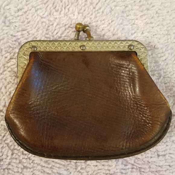 Vintage Handbags - 4/$20 Adorable Vintage Leather Coin Purse